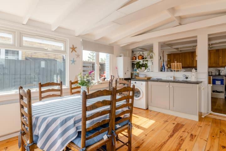 Dog Friendly Cottage 2 Mins To Beach With Hot Tub And Zappi Ev Lessingham Buitenkant foto